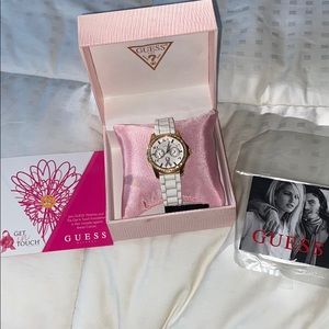 👄 Guess Breast Cancer Awareness Watch - Bling🌸